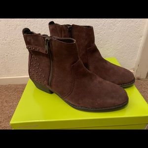 NWOT! Brown suede double-zipper boots